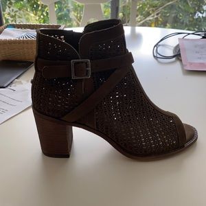 Women’s booties
